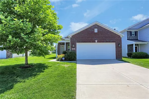 3691 White Cliff WAY, Whitestown, IN 46075