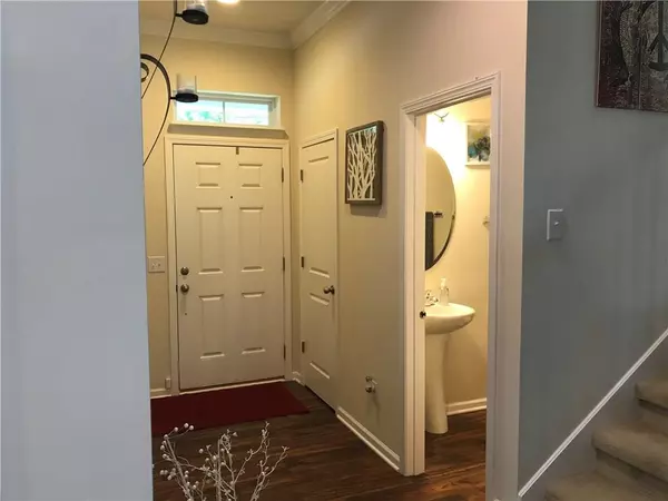 Indianapolis, IN 46216,9106 Hawkins RD