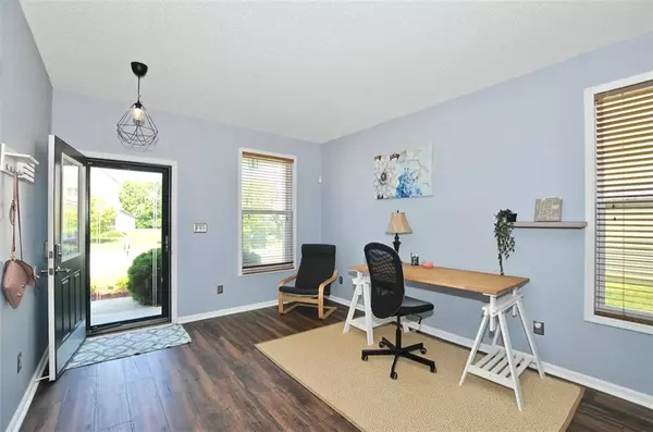 Indianapolis, IN 46235,11611 High Grass DR