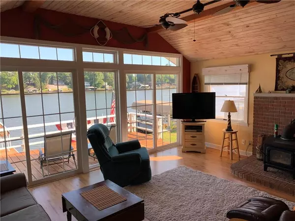 Monticello, IN 47960,5119 E Shady Point DR