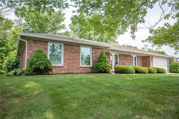 Indianapolis, IN 46259,11302 Bloomfield DR S