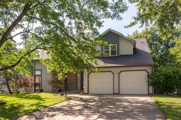 9264 Fireside DR, Indianapolis, IN 46250