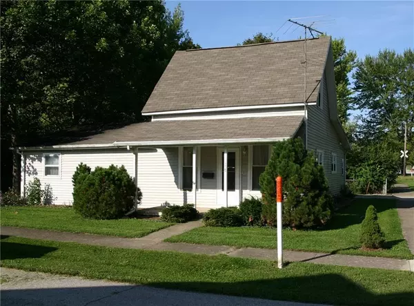 138 N Harrison ST, Knightstown, IN 46148