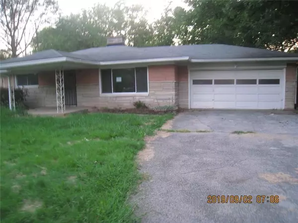 4050 N Wallace AVE, Indianapolis, IN 46226