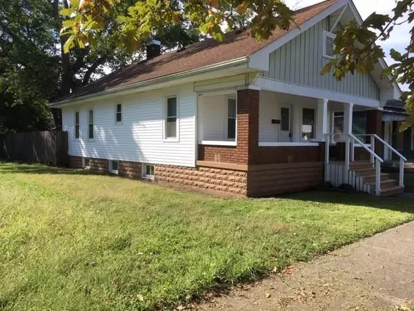 1413 Woodley AVE, Terre Haute, IN 47804