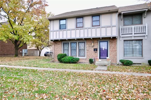 Indianapolis, IN 46219,8112 BROMLEY PL