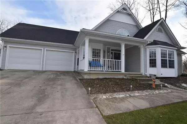 1425 Honey Locust CT,  Columbus,  IN 47201