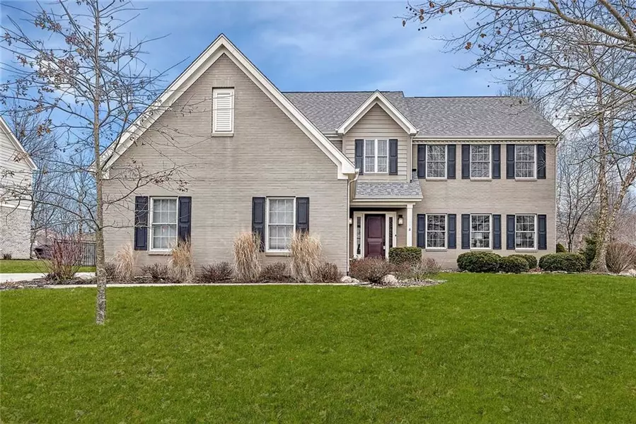 9466 Greenthread DR, Zionsville, IN 46077