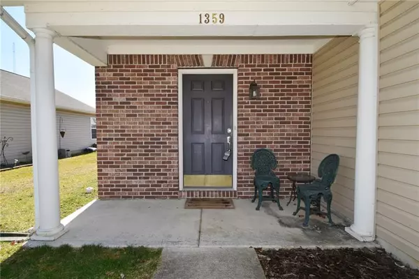 Indianapolis, IN 46217,1359 Bluff View CT