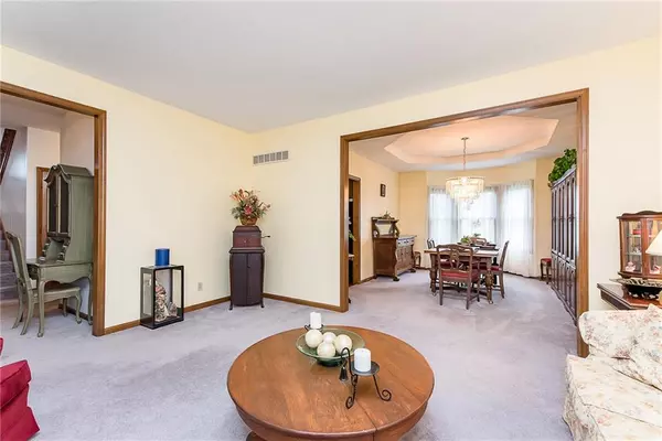 Indianapolis, IN 46236,9115 Promontory RD