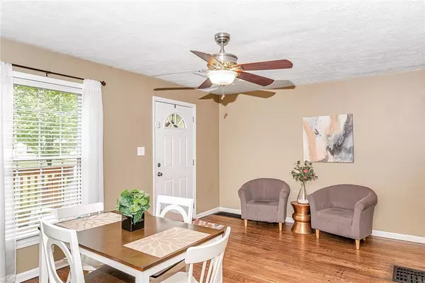 Indianapolis, IN 46205,4933 Carvel