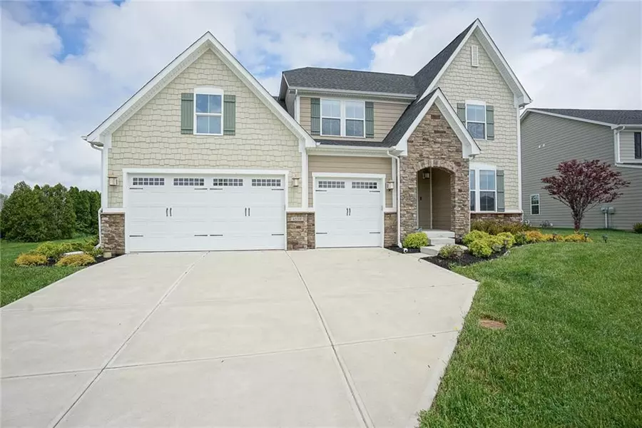 4550 Avedon WAY, Zionsville, IN 46077