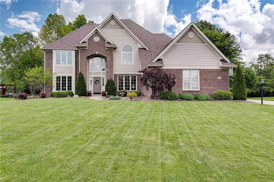 535 Phantom CT, Zionsville, IN 46077