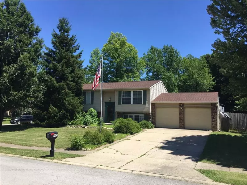 6525 Breeds Hill DR, Indianapolis, IN 46237