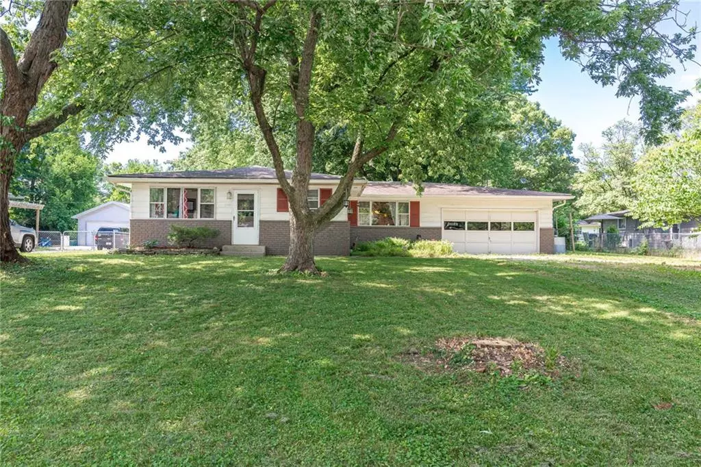 Indianapolis, IN 46220,2915 Parr DR