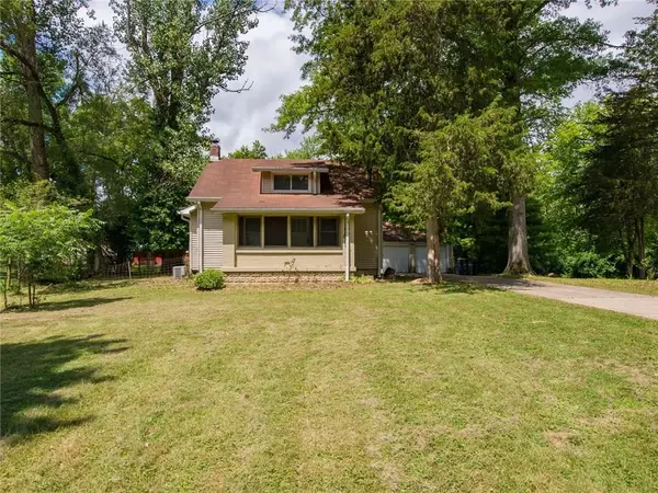 7456 Indian Lake RD, Indianapolis, IN 46236