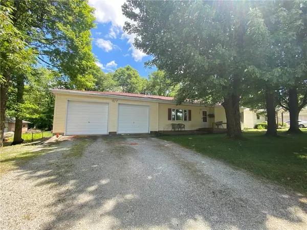 408 N Walnut ST, Mount Summit, IN 47361