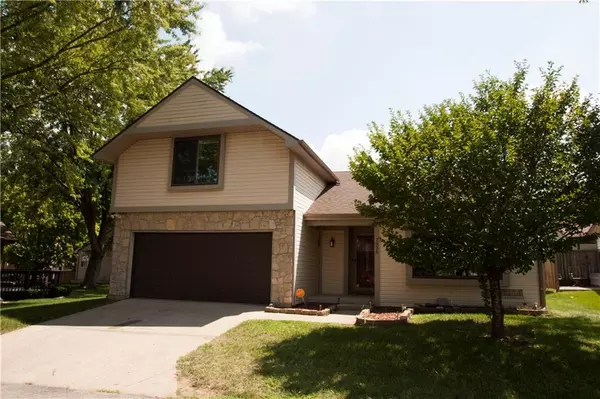 7956 Eagle Valley Pass, Indianapolis, IN 46214