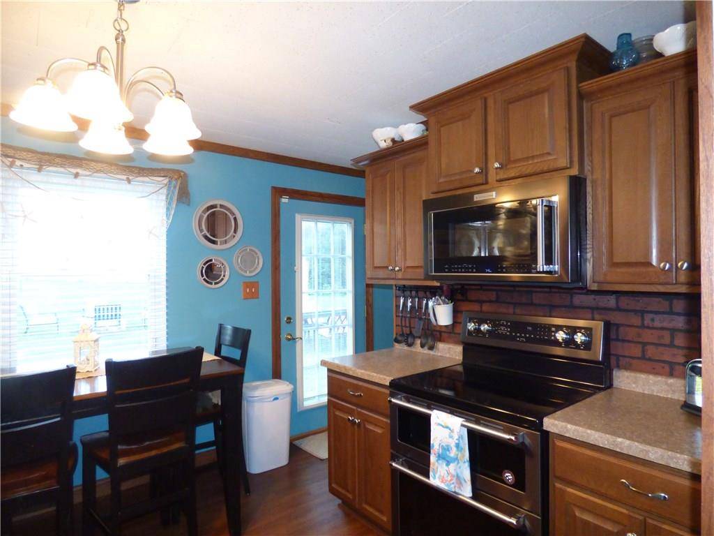 Yorktown, IN 47396,1409 S Pleasantview DR