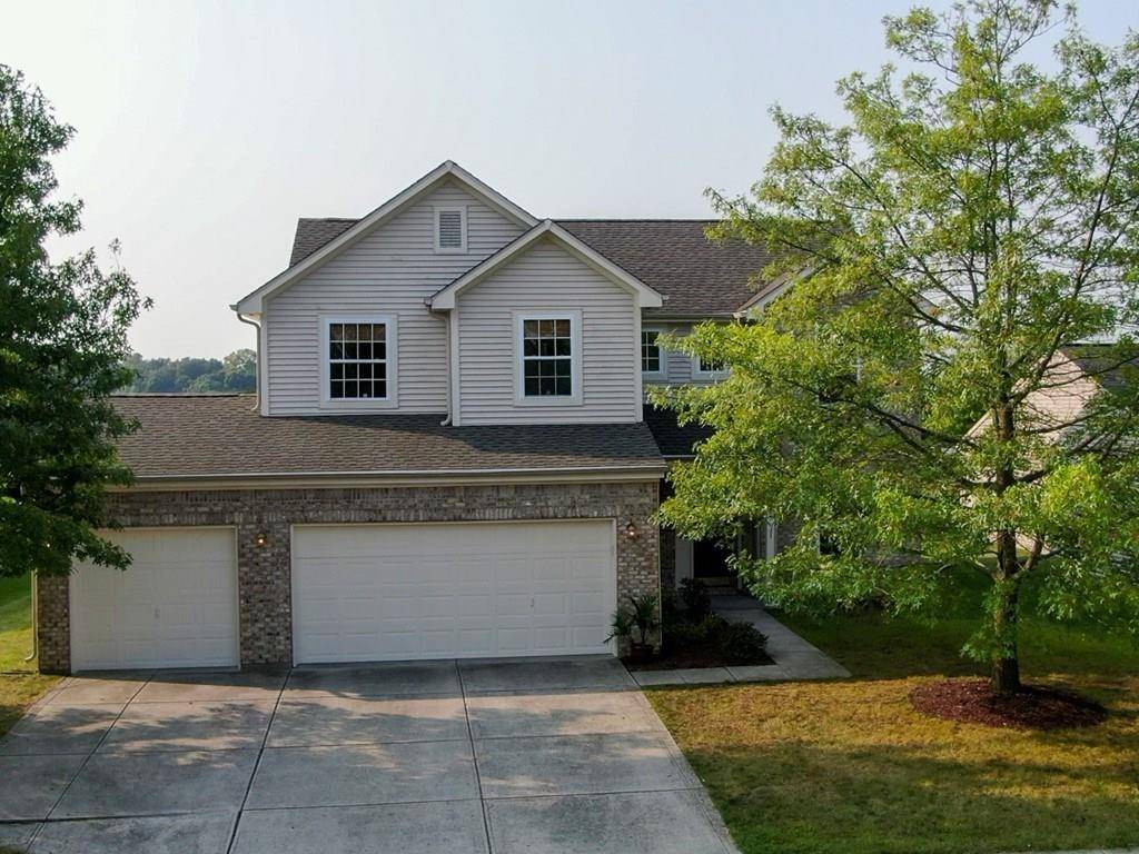 10943 Ashwood Dr, Fishers, IN 46038
