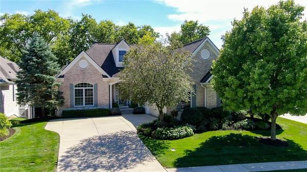 10635 SUNSET POINT LN, Fishers, IN 46037