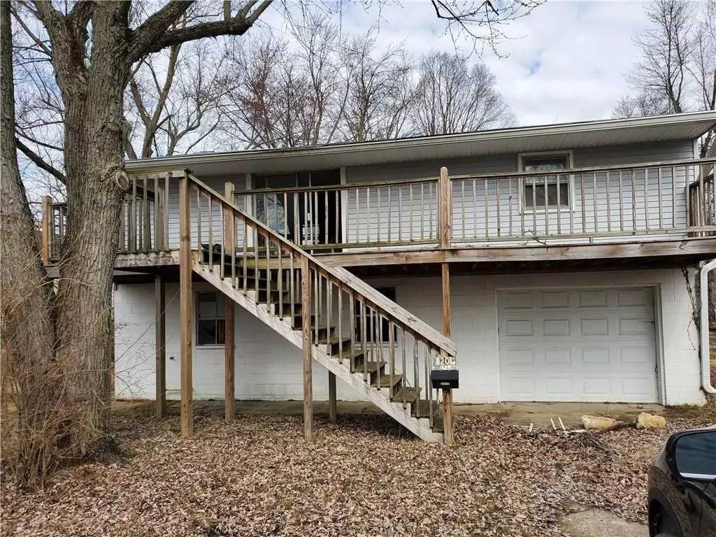 Anderson, IN 46012,20 E Pine