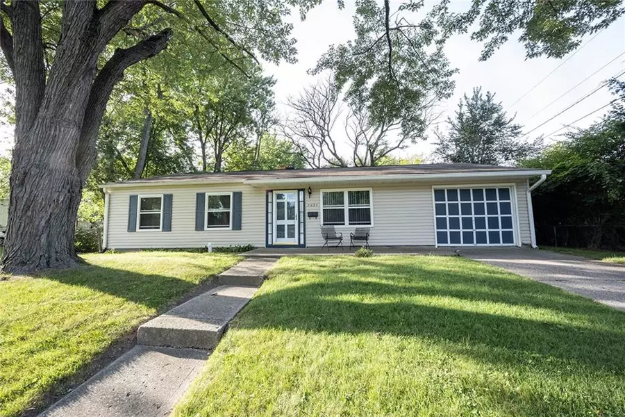 7637 E 37th PL, Indianapolis, IN 46226