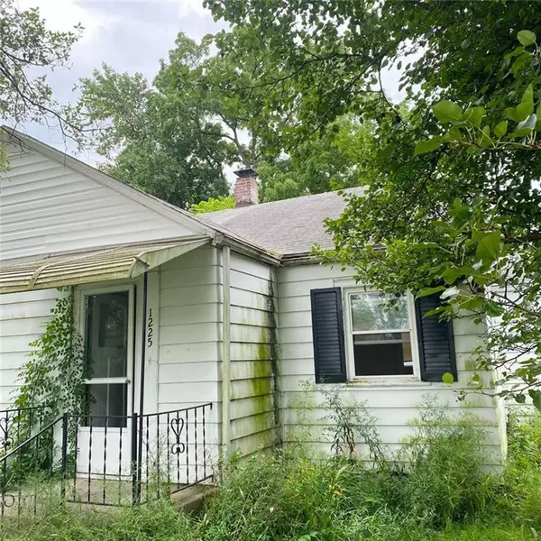 1225 S Burlington DR, Muncie, IN 47302