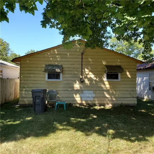 Indianapolis, IN 46222,757 N Pershing AVE