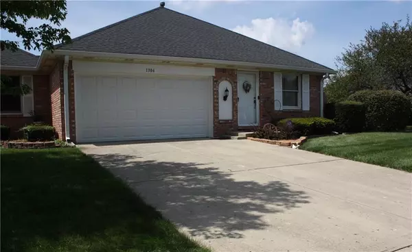 1306 Holiday LN E, Brownsburg, IN 46112