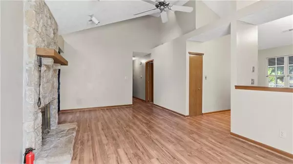 Indianapolis, IN 46250,9118 HARDWOOD CT