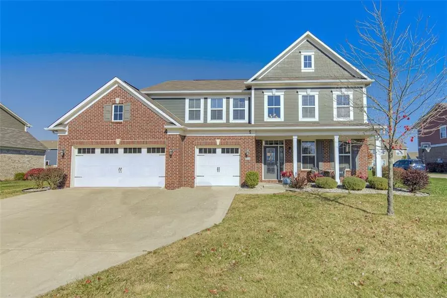 6466 ENGLISH OAK, Brownsburg, IN 46112