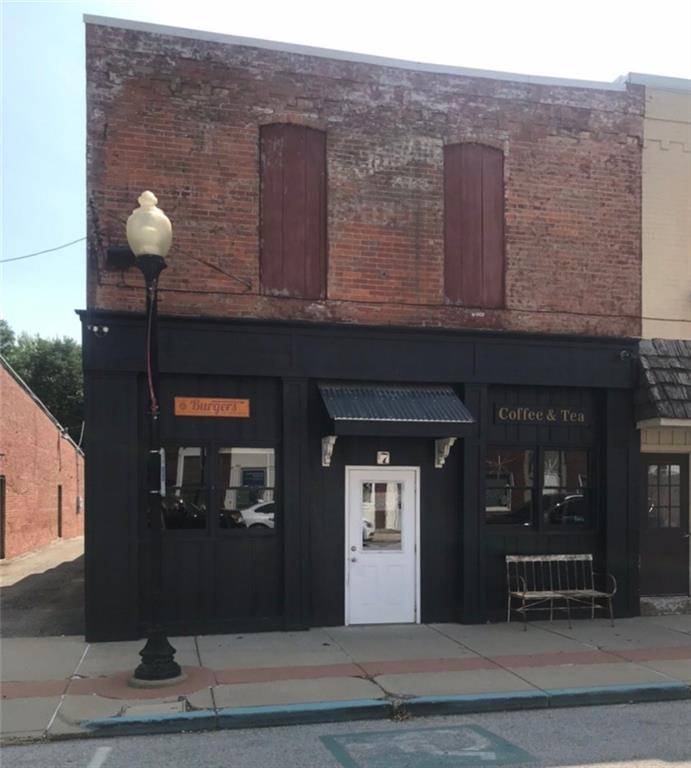 7 W Pearl ST, North Salem, IN 46165