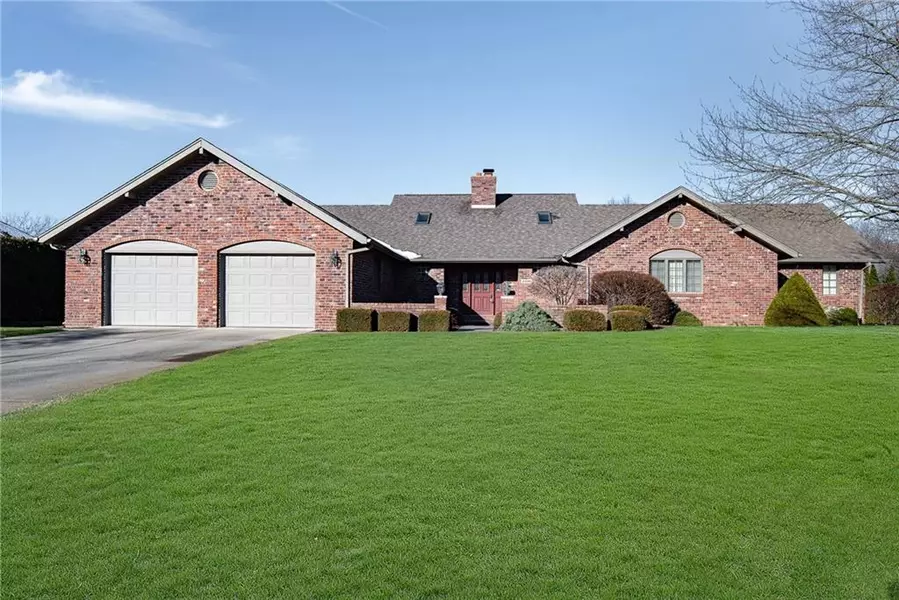 2330 Cedar Bend, Anderson, IN 46011