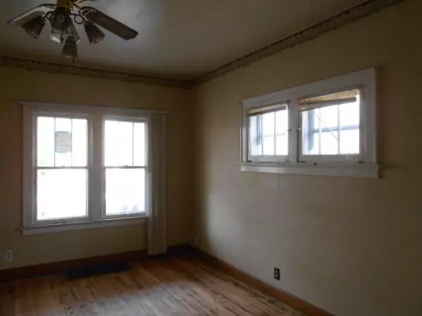 Evansville, IN 47714,418 S New York AVE