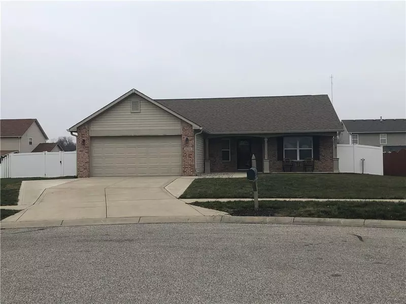 1114 Foxtail DR, Franklin, IN 46131