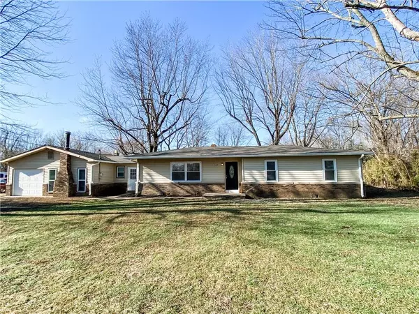 9400 N Bishop LN, Mooresville, IN 46158