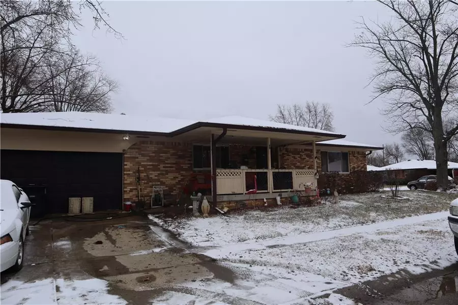 950 Detroit ST, Beech Grove, IN 46107