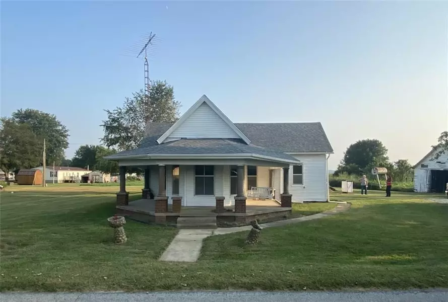 7471 W 350 S, Medora, IN 47260