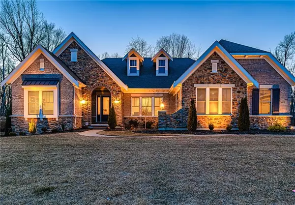 4618 Kettering PL, Zionsville, IN 46077