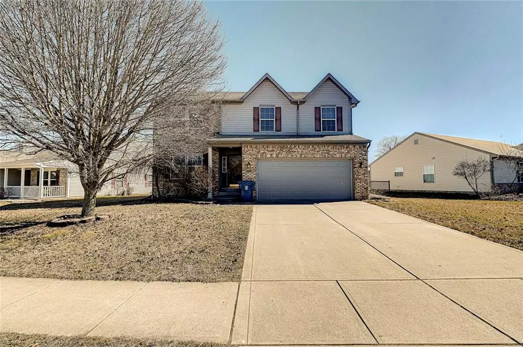 Indianapolis, IN 46221,5813 Wooden Branch DR