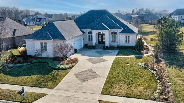3414 S Overlook PASS, New Palestine, IN 46163