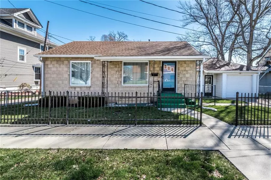 111 N East ST, Greenfield, IN 46140