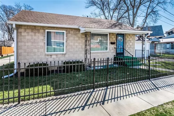 Greenfield, IN 46140,111 N East ST