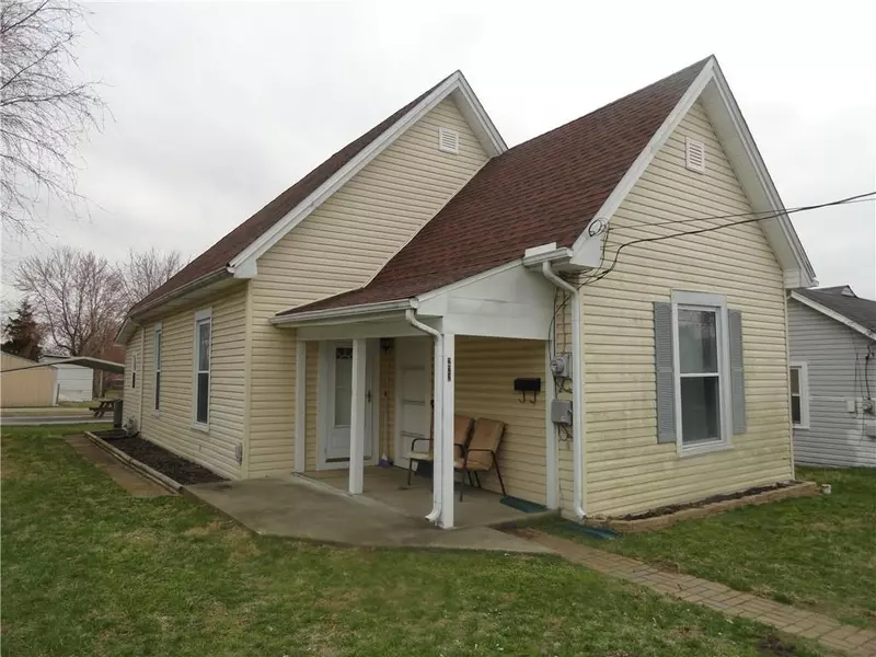 222 E 13th ST, Seymour, IN 47274