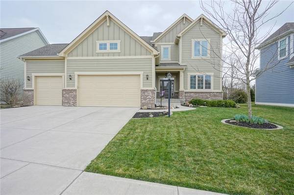 10905 Blooming Orchard DR, Fishers, IN 46038