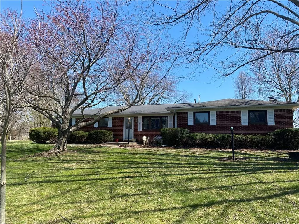 Charlottesville, IN 46117,3269 N 1050 E