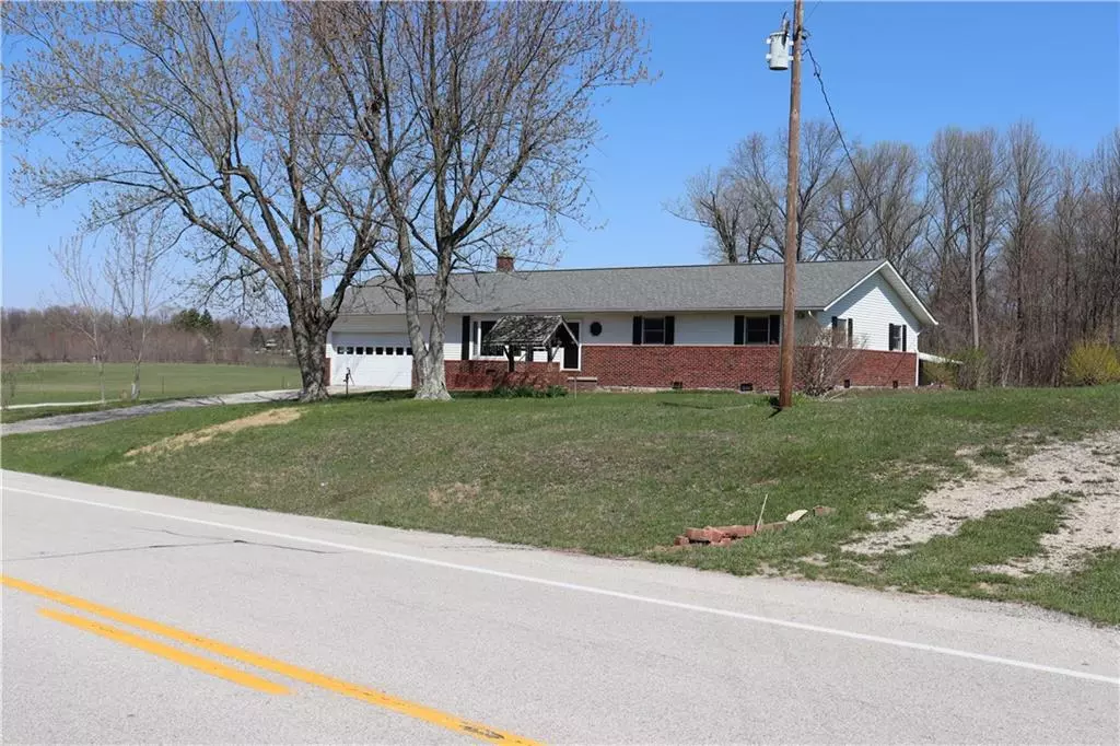 Owensburg, IN 47453,9815 St Rd 58