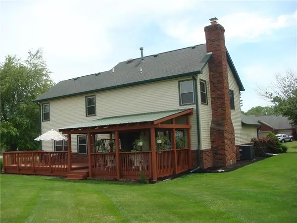 Whiteland, IN 46184,220 Deborah LN