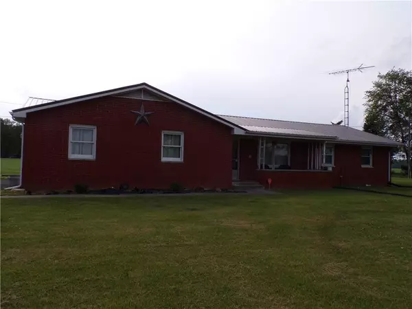 10011 E C R 700 S, Crothersville, IN 47229